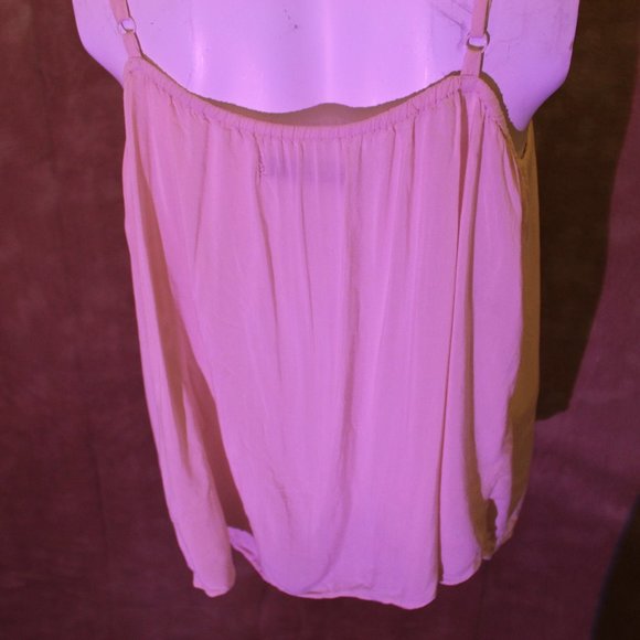 Old Navy Tank - Picture 6 of 7